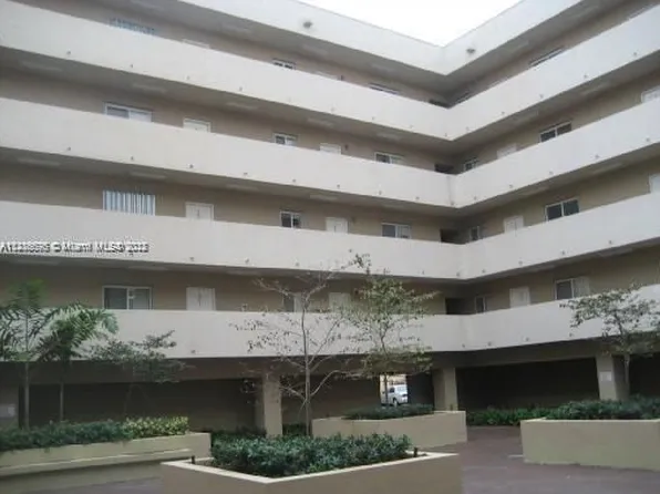 11000 SW 200th St Unit 413, Miami, FL 33157