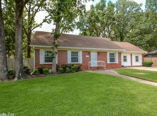 7302 Woodside Ln, Little Rock, AR 72205