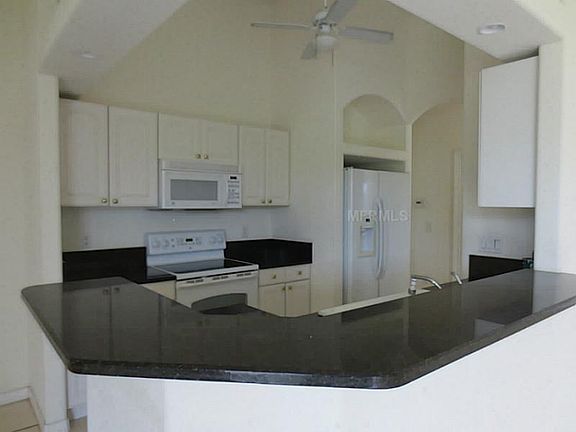 5th image of 10327 Waterford Ave
