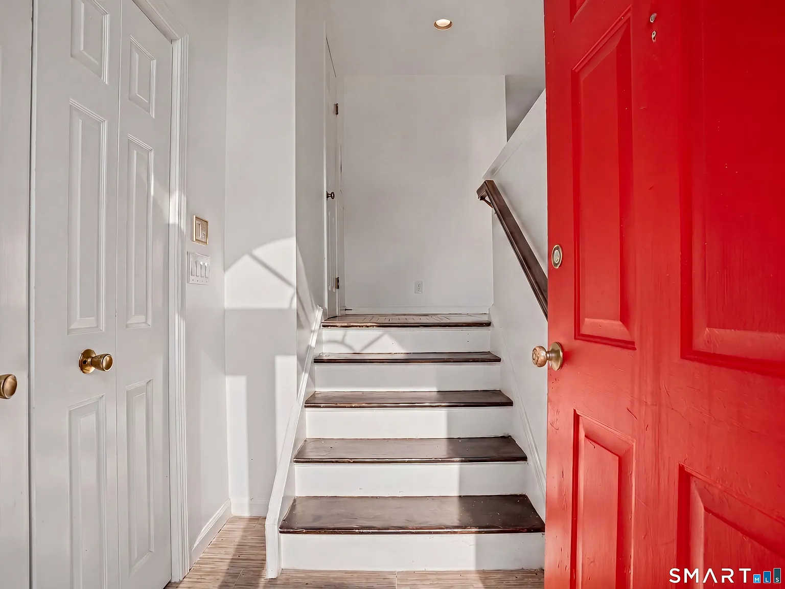 2 bed, 3.5 bath, 2354 sqft, $5,950 — Photo 2