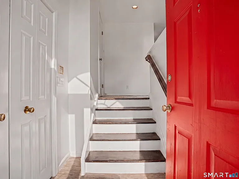 197 Sheephill Rd #C — Photo 2