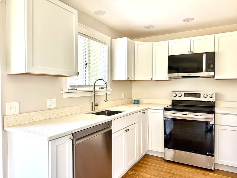 7 Wallis Ave — Photo 6