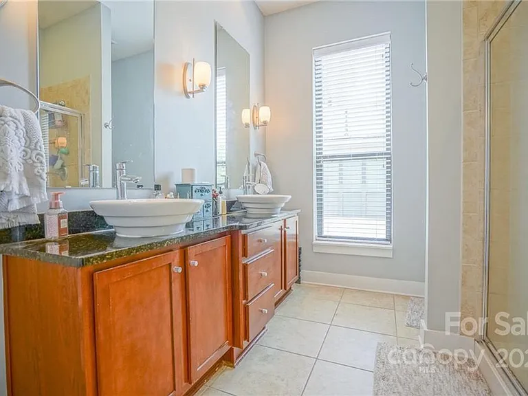 3427 Steel Yard Ct — Photo 20