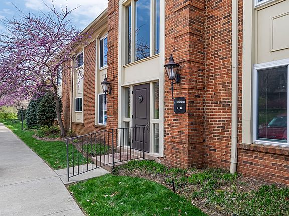 2nd image of 4487 Post Pl APT 12