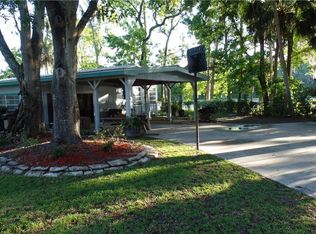 56440 Water Oak Rd, Astor, FL 32102