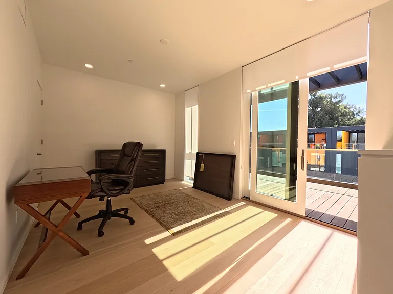 2422 Binnen Ln #201 — Photo 10