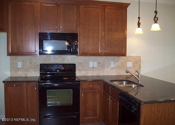 1st image of 413 Oasis Ln #2A