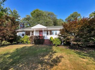 122 Traver Rd, Pleasant Valley, NY 12569