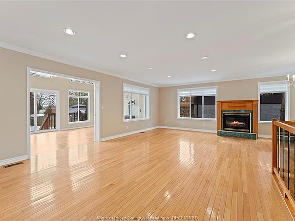 5th image of 1712 Lesperance Rd