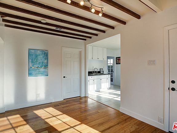 4th image of 402 N La Fayette Park Pl