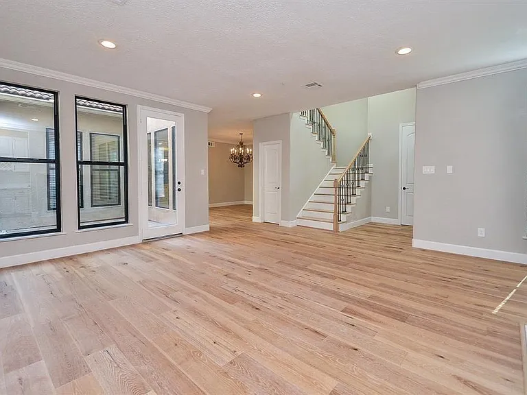 15735 Tanya Cir — Photo 3