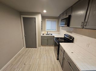 2323 - Jones, Renton, WA 98055