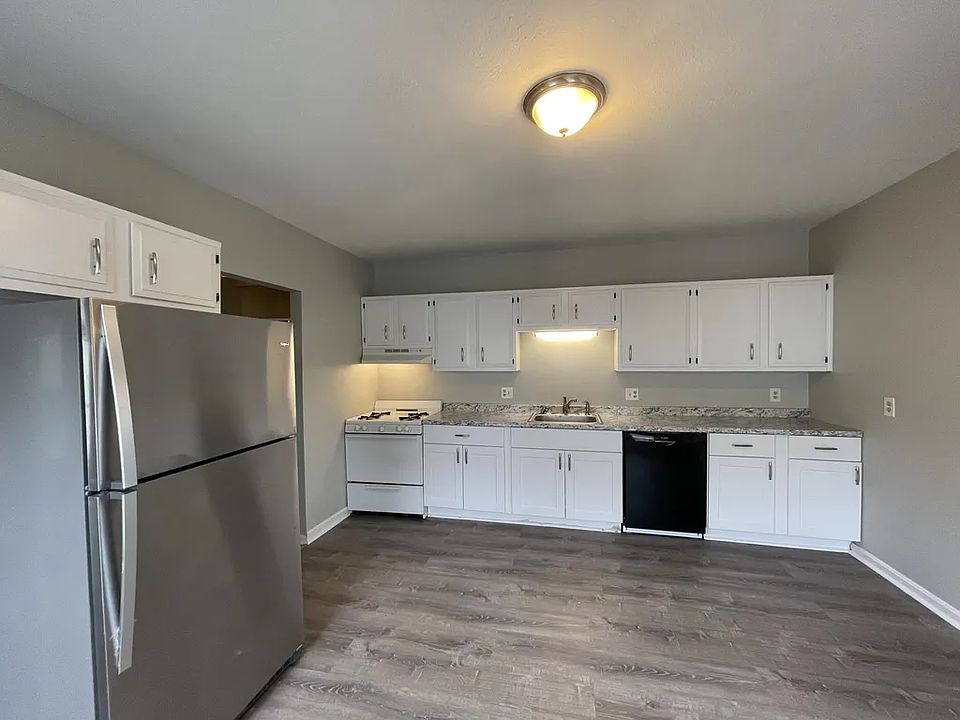 1st image of 18 Harvard St #1