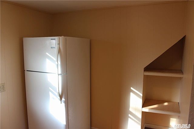 2nd image of 354 W Nicholai St