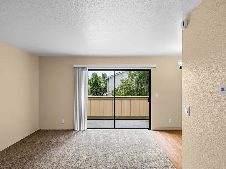 The Peppertree Apartments — Photo 36