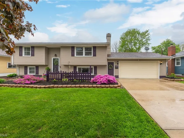 640 W Martin Ave, Amherst, OH 44001