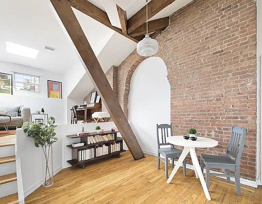 Sold by Compass | media 20