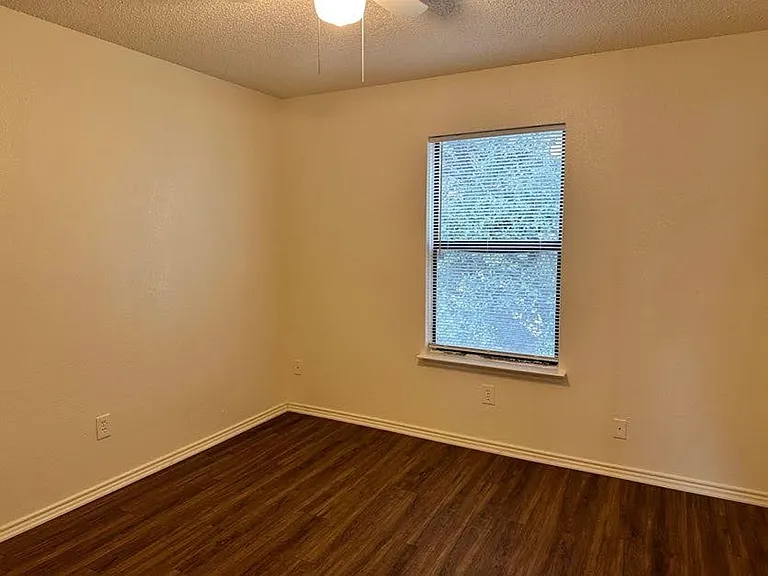 249 Stallion Dr — Photo 32
