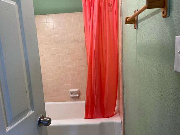 2nd image of 2742 Conejo Dr #2744