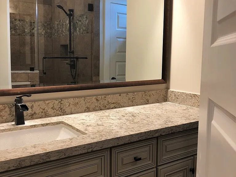 Copper Chase Luxury Apartments — Photo 10