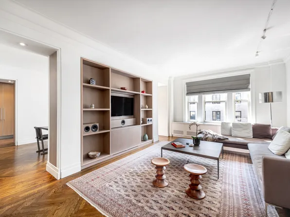 40 East 83rd Street image 2 of 12