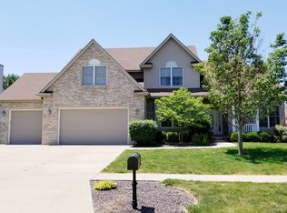 1905 Old Ivy Dr, Springfield, IL 62711