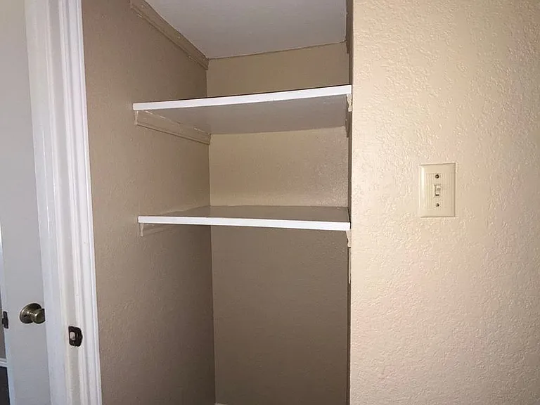 2530 Indigo Ln — Photo 6