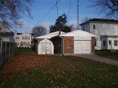2nd image of 445 E Main St