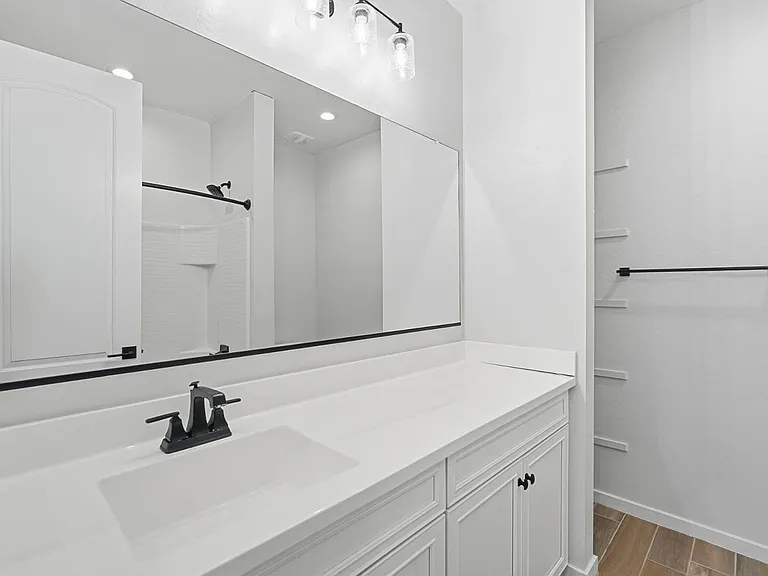 641 S Davidson Ln — Photo 16