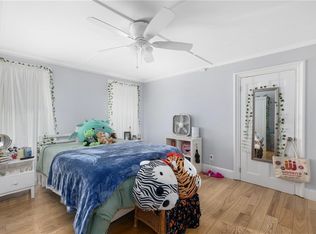 423 Thames St, Newport, RI 02840