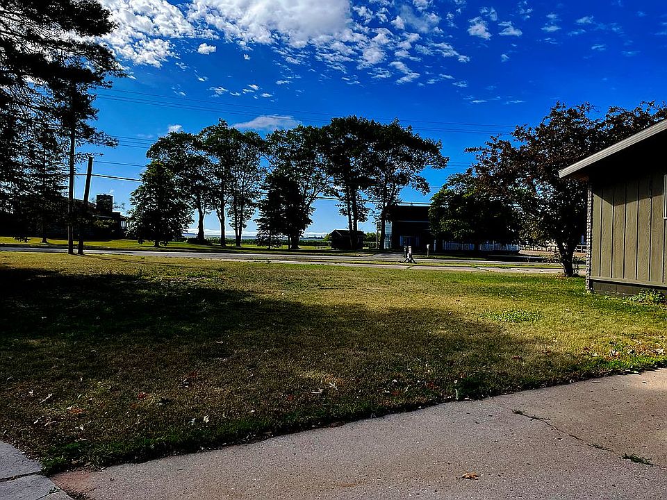 2400 Lake Shore Dr, Escanaba, MI 49829 Zillow