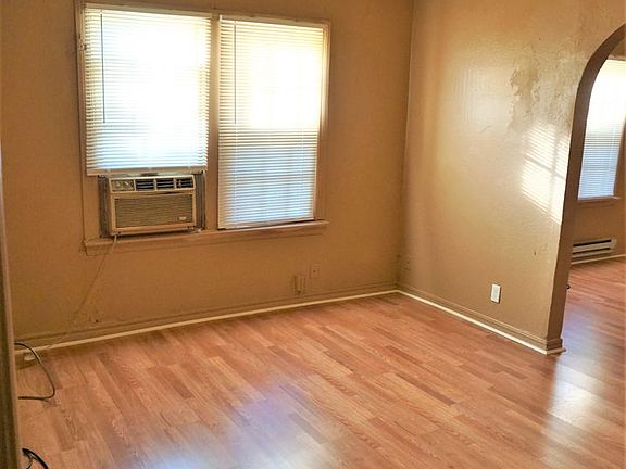 5th image of 2526 NW 21st St