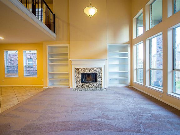 3rd image of 26815 Harwood Heights Dr