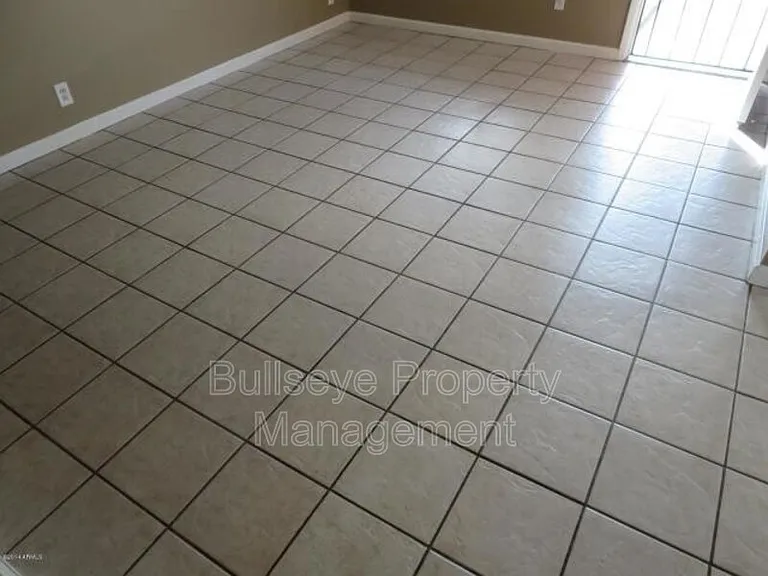 1901 S Farmer Ave #1901 — Photo 7