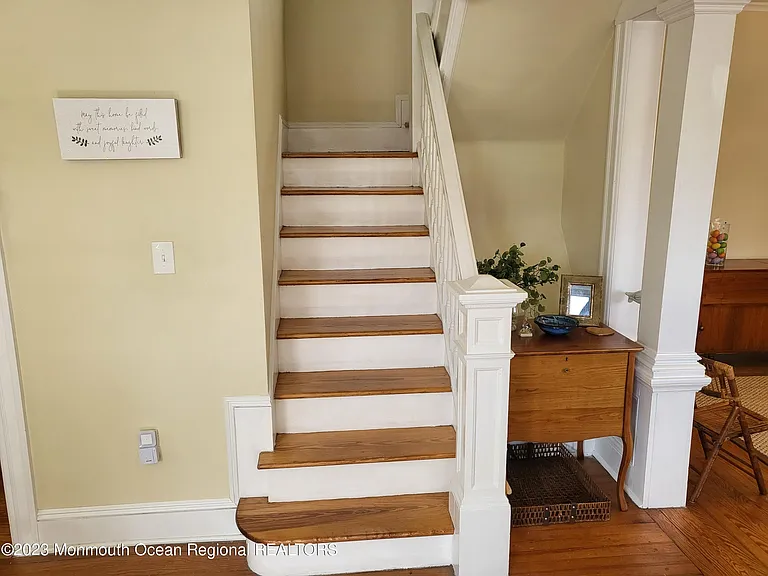 80 Heck Ave — Photo 28