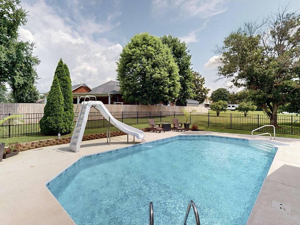 1st image of 508 Redstone Dr