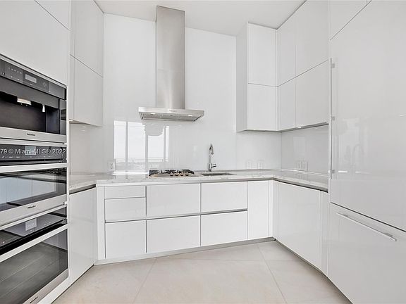 5th image of 2669 S Bayshore Dr Unit 802