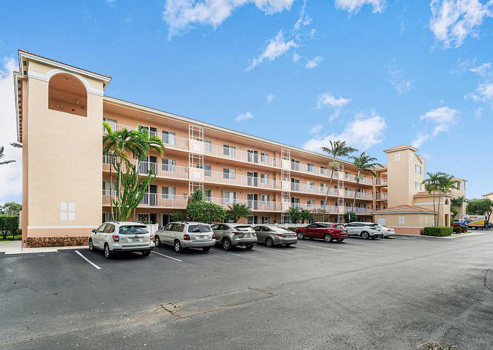 1st image of 5778 Crystal Shores Dr APT 103
