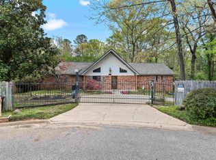 507 Woodway Ln, Longview, TX 75605