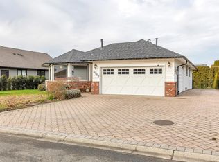 6789 Henry St, Chilliwack, BC V2R 2W1