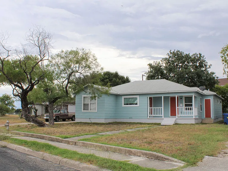 1475 W Contour Dr — Photo 3