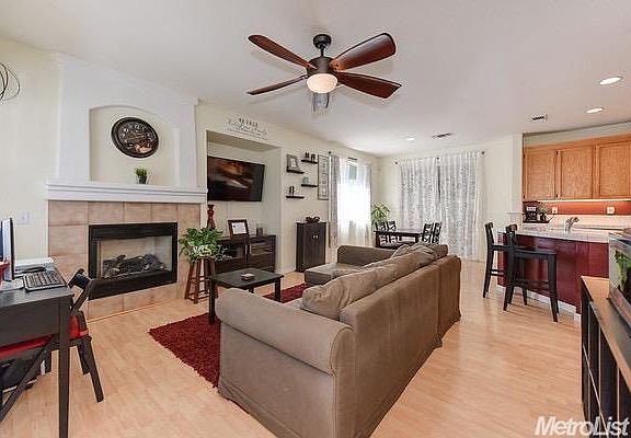 3rd image of 4812 Brabant Way