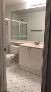 10750 NW 66th St APT 212, Doral, FL, 33178