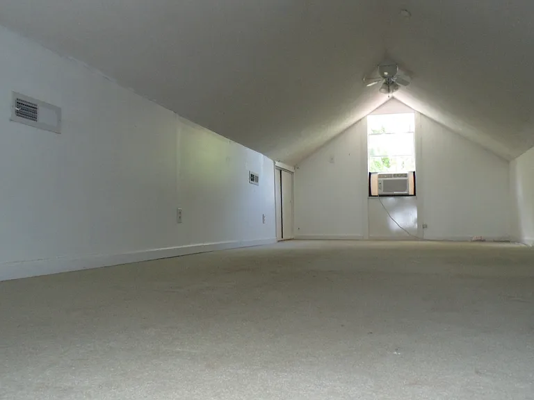 706 N Burns Rd — Photo 6