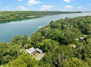 391 Barnes Rd, Oak Bluffs, MA 02557