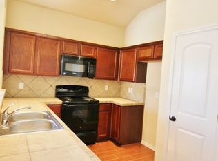 725 Creekside Cir, New Braunfels, TX 78130