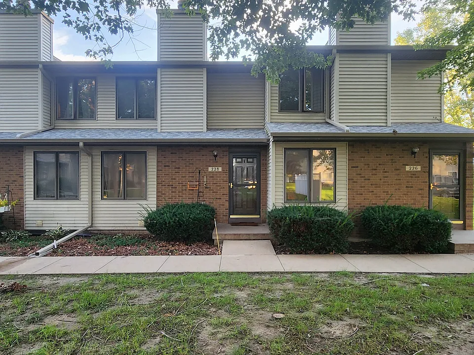 228 W Side Dr #228