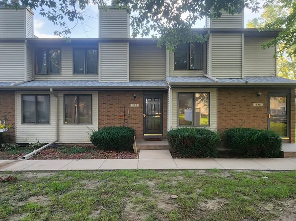228 W Side Dr #228, Iowa City, IA 52246