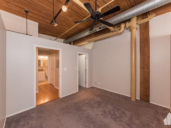 5th image of 1801 S Michigan Ave #505W