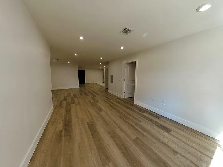 182 Carroll St #305 — Photo 3